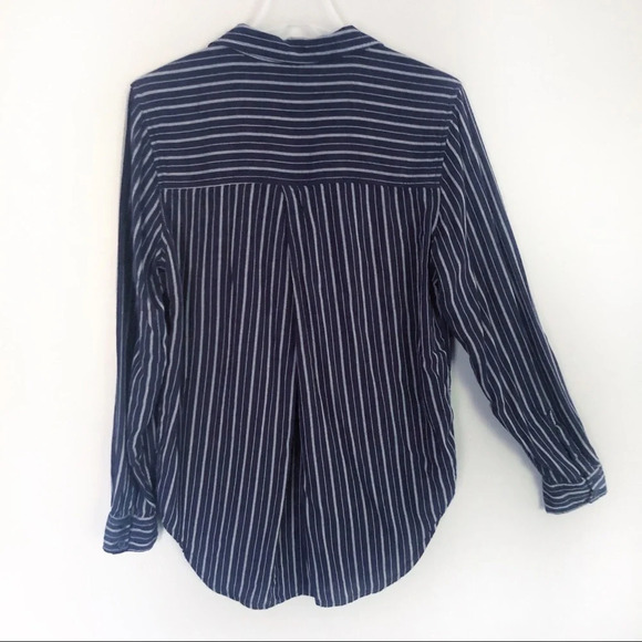 Beachy Nautical Pullover Navy Blue Striped Top S Coastal Soft Universal Thread - Picture 7 of 9